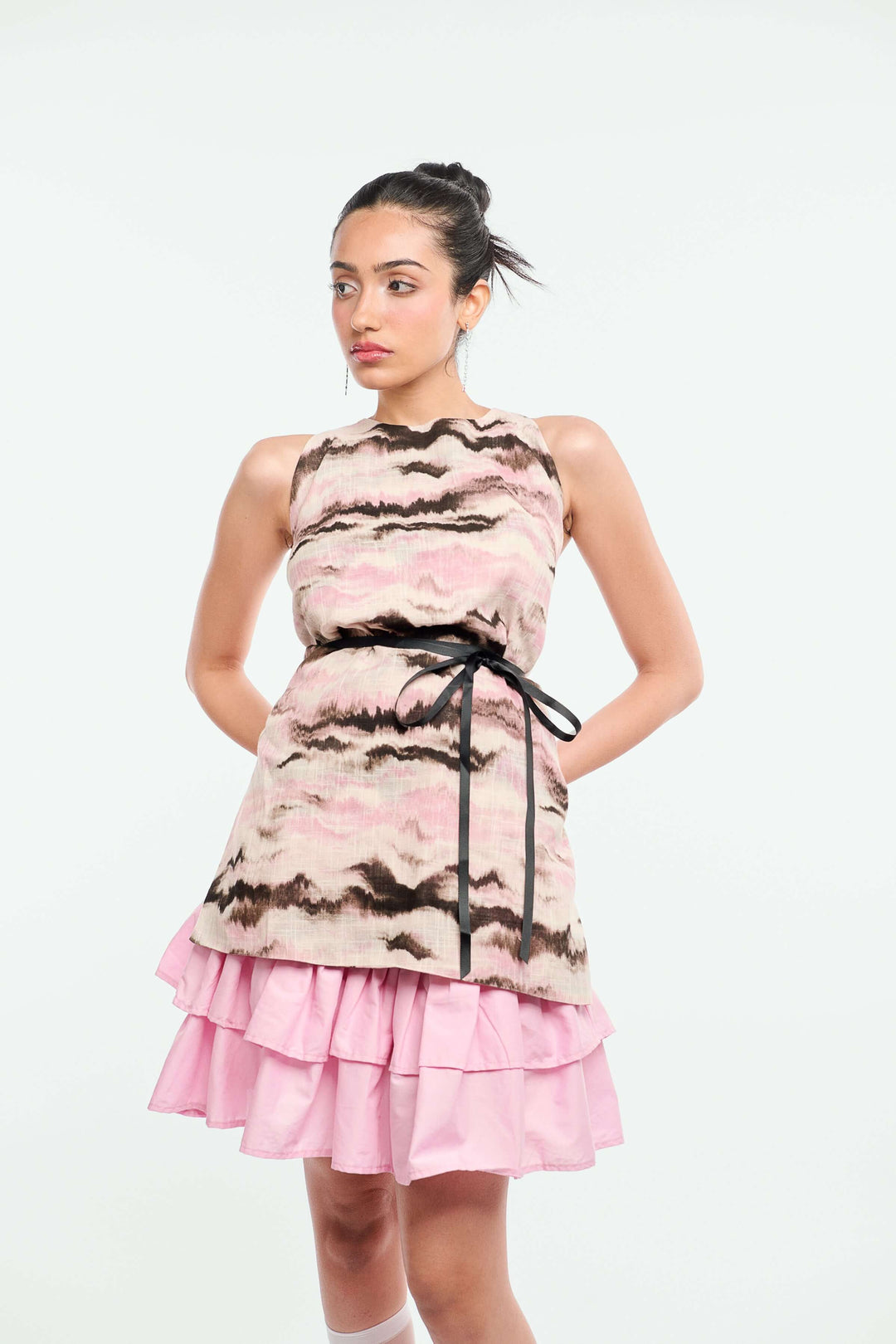 Backless apron top with tie up at the back - Shopbiaa