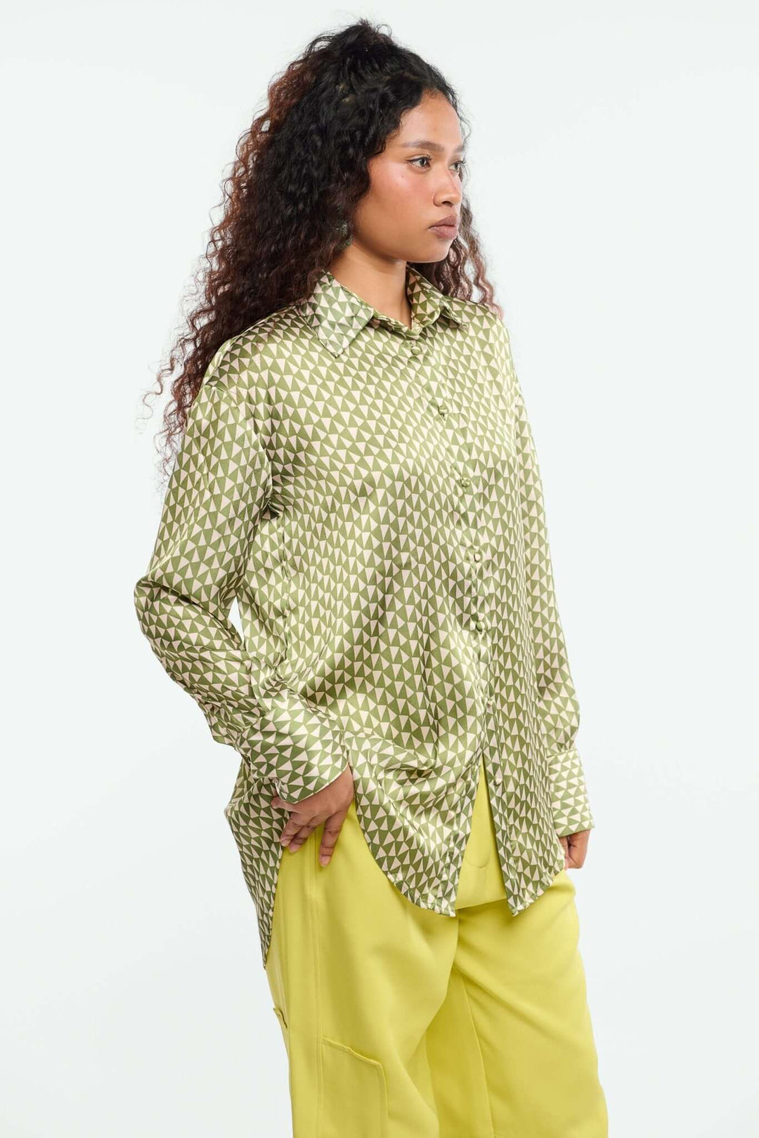 Oversized Printed Satin Shirt - Shopbiaa